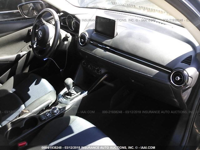 3MYDLBZV4GY133090 - 2016 TOYOTA SCION IA GRAY photo 5