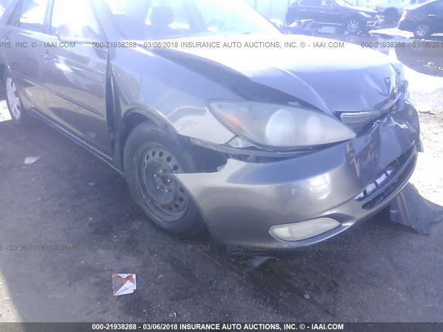 JTDBE32K920028506 - 2002 TOYOTA CAMRY LE/XLE/SE GRAY photo 6