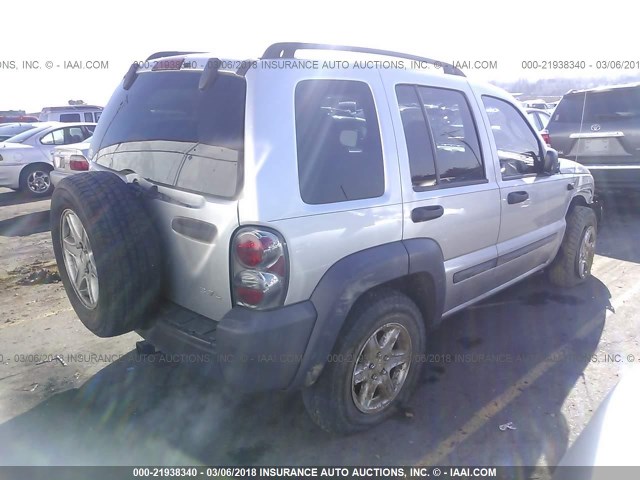 1J8GL48K03W549789 - 2003 JEEP LIBERTY SPORT/FREEDOM SILVER photo 4