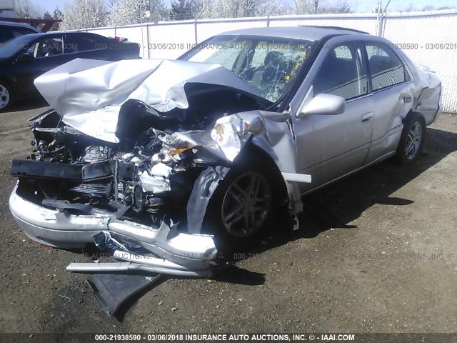 4T1BG22K71U836862 - 2001 TOYOTA CAMRY CE/LE/XLE ნაცრისფერი ფოტო 2