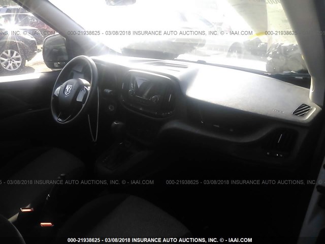 ZFBERFAT0G6B34124 - 2016 RAM PROMASTER CITY  白色 照片 5