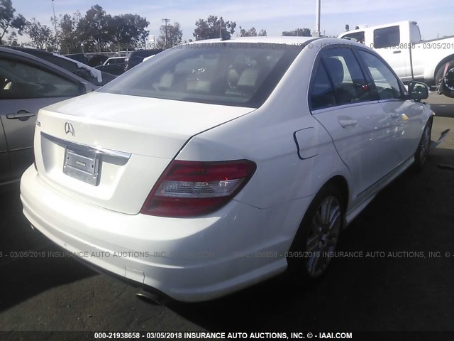 WDDGF54X79R057943 - 2009 MERCEDES-BENZ C 300 WHITE photo 4