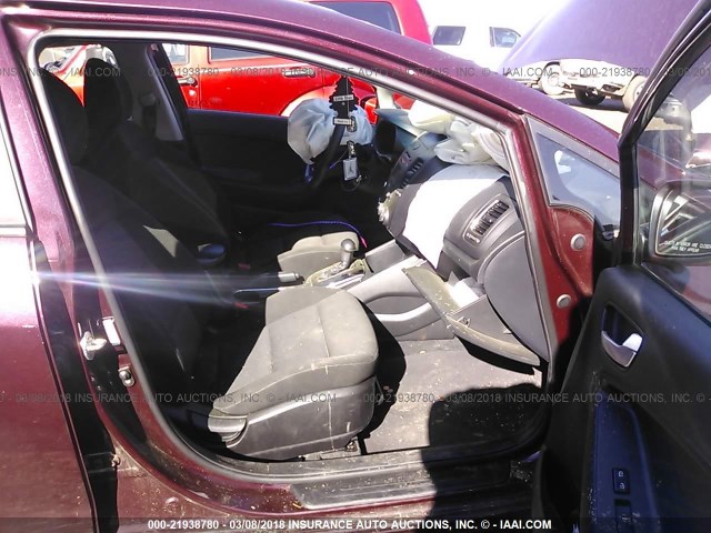 3KPFK4A7XHE038457 - 2017 KIA FORTE LX PURPLE photo 5