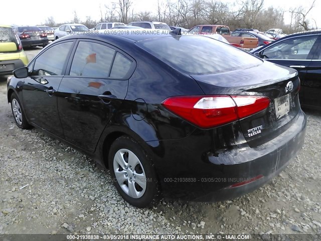 KNAFK4A6XG5568359 - 2016 KIA FORTE LX BLACK photo 3