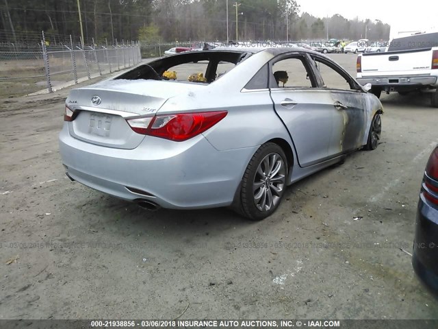 5NPEC4AB7CH348373 - 2012 HYUNDAI SONATA SE/LIMITED Light Blue photo 4