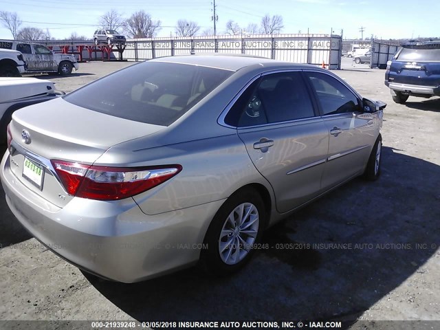 4T4BF1FK3FR447527 - 2015 TOYOTA CAMRY LE/XLE/SE/XSE GOLD photo 4