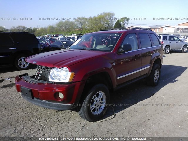 1J4HR58235C685879 - 2005 JEEP GRAND CHEROKEE LIMITED RED photo 2