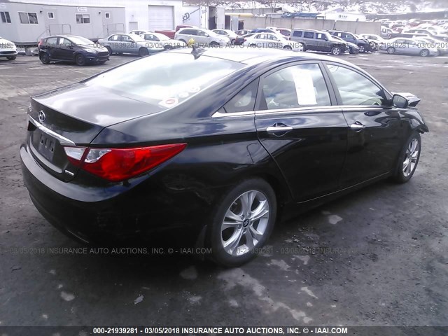 5NPEC4AC0CH472235 - 2012 HYUNDAI SONATA SE/LIMITED BLACK photo 4