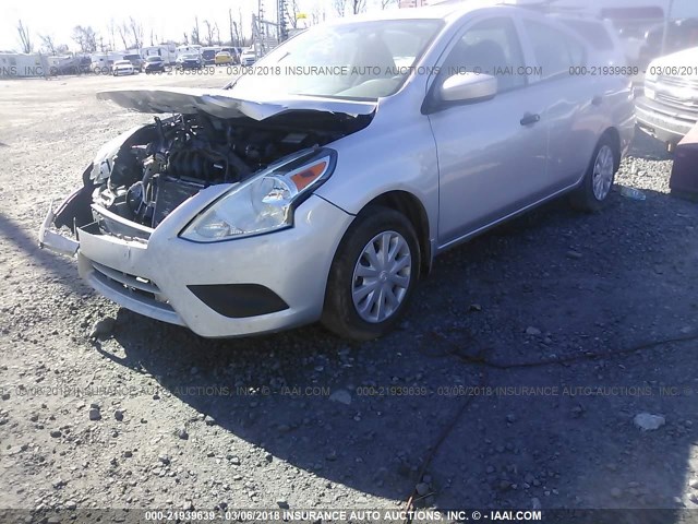 3N1CN7AP3HL824319 - 2017 NISSAN VERSA S/S PLUS/SV/SL SILVER photo 2