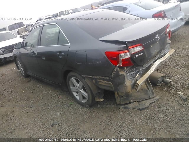 4T1BF1FK8CU115427 - 2012 TOYOTA CAMRY SE/LE/XLE GRAY photo 3