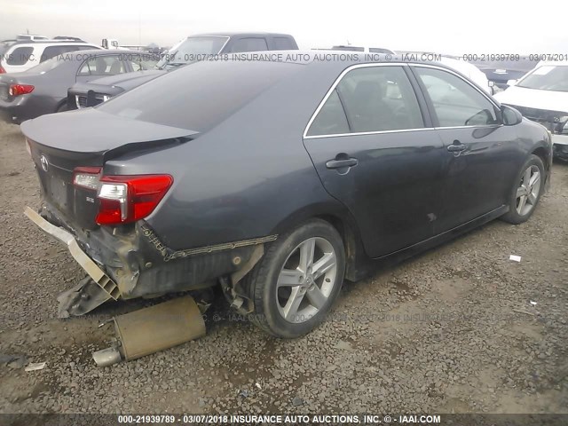 4T1BF1FK8CU115427 - 2012 TOYOTA CAMRY SE/LE/XLE 灰色 照片 4