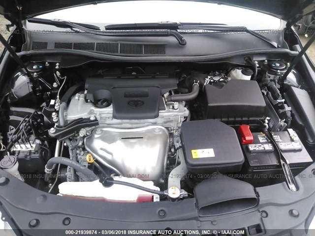 4T1BF1FKXHU647852 - 2017 TOYOTA CAMRY LE/XLE/SE/XSE შავი ფოტო 10