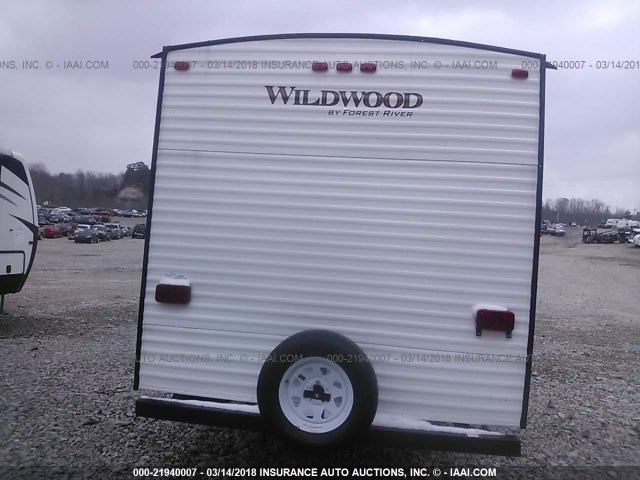 4X4TWDB2XHA259953 - 2017 FOREST RIVER WILDWOOD  白色 照片 7