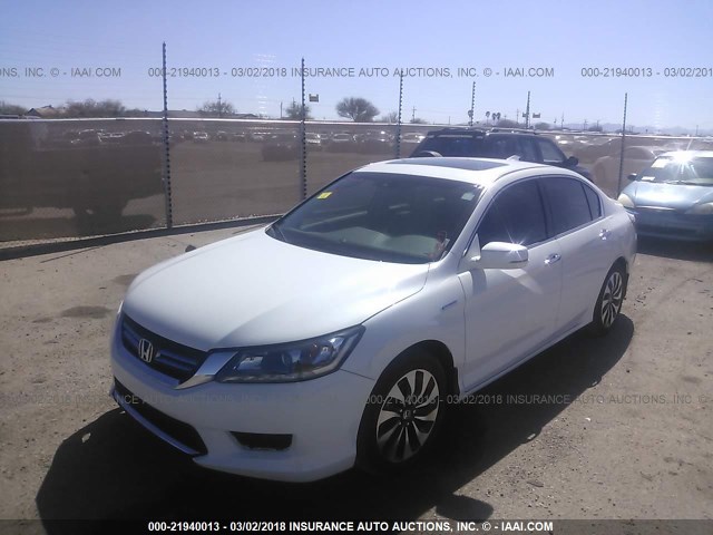 1HGCR6F50FA001095 - 2015 HONDA ACCORD HYBRID/EXL WHITE photo 2