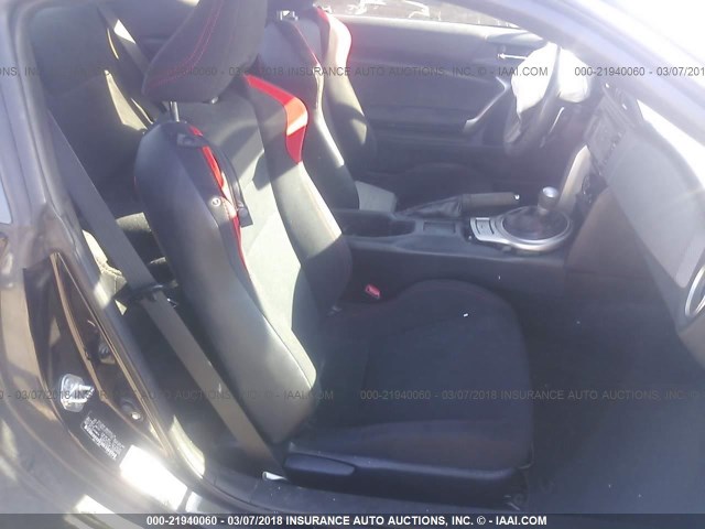 JF1ZNAA12F8711740 - 2015 TOYOTA SCION FR-S შავი ფოტო 5