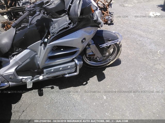 JH2SC68G9CK003533 - 2012 HONDA GL1800 GRAY photo 5