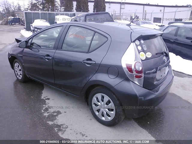 JTDKDTB35E1575184 - 2014 TOYOTA PRIUS C GRAY photo 3