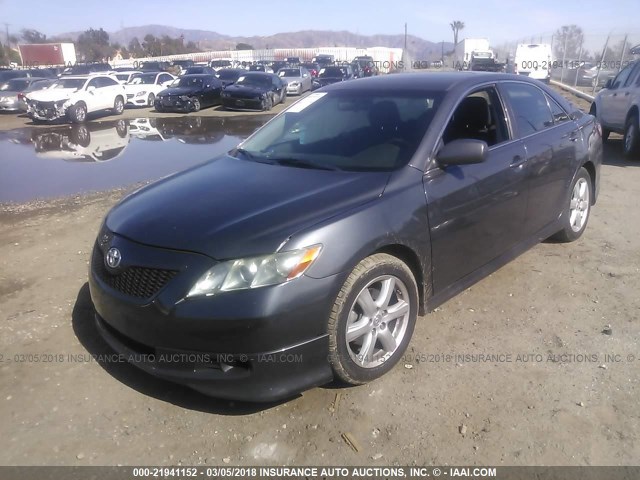 4T1BE46K27U631406 - 2007 TOYOTA CAMRY NEW GENERAT CE/LE/XLE/SE GRAY photo 2