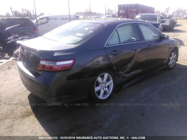 4T1BE46K27U631406 - 2007 TOYOTA CAMRY NEW GENERAT CE/LE/XLE/SE GRAY photo 4