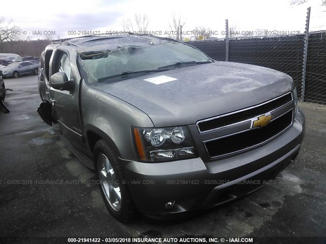 1GNSKBE06CR251961 - 2012 CHEVROLET TAHOE K1500 LT GRAY photo 1