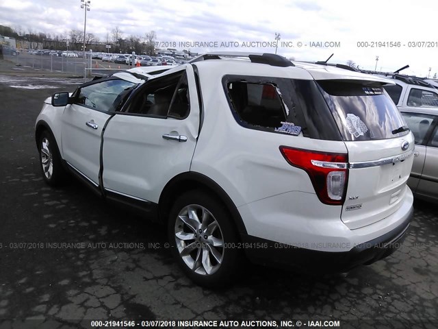 1FMHK8D89BGA42197 - 2011 FORD EXPLORER XLT WHITE photo 3