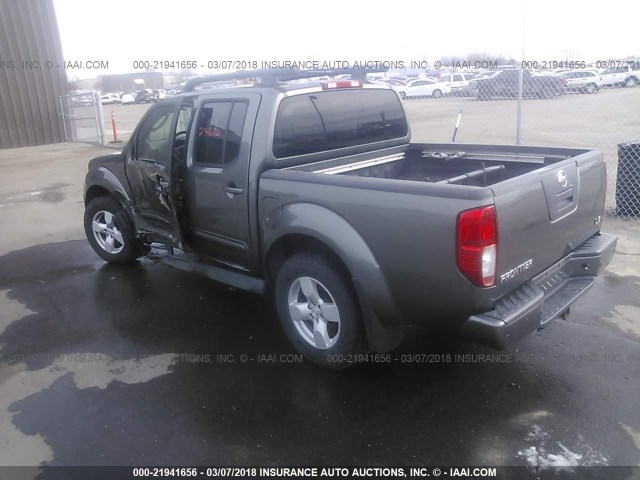 1N6AD07W35C418624 - 2005 NISSAN FRONTIER CREW CAB LE/SE/OFF ROAD GRAY photo 3