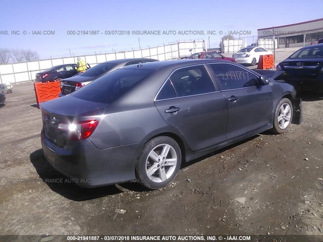 4T1BF1FK2CU599739 - 2012 TOYOTA CAMRY SE/LE/XLE GRAY photo 4