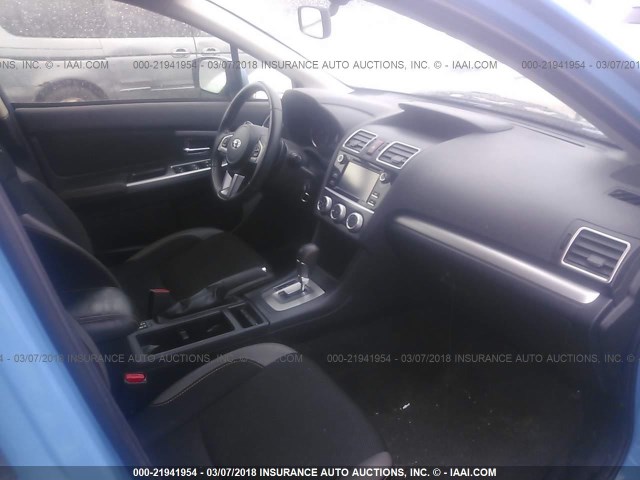 JF2GPABC9G8268615 - 2016 SUBARU CROSSTREK PREMIUM ლურჯი ფოტო 5