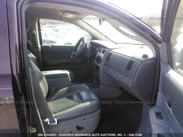 1D4HB58D04F148298 - 2004 DODGE DURANGO LIMITED BURGUNDY photo 5