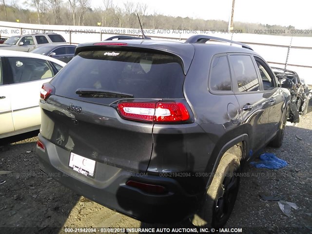 1C4PJLCB8JD556643 - 2018 JEEP CHEROKEE LATITUDE GRAY photo 4