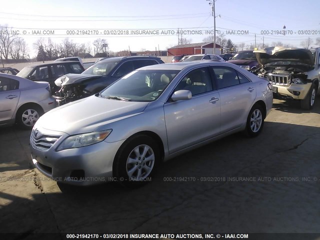 4T4BF3EK3AR055038 - 2010 TOYOTA CAMRY SE/LE/XLE 银色 照片 2