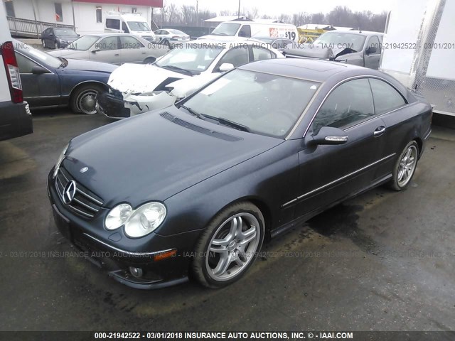 WDBTJ72H79F263598 - 2009 MERCEDES-BENZ CLK 550 GRAY photo 2