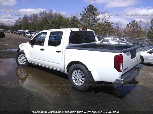 1N6AD0EV7JN712102 - 2018 NISSAN FRONTIER S/SV/SL/PRO-4X WHITE photo 3