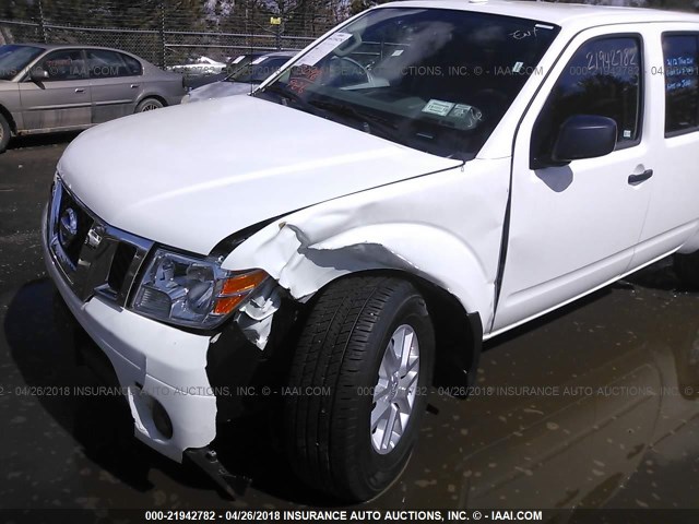 1N6AD0EV7JN712102 - 2018 NISSAN FRONTIER S/SV/SL/PRO-4X WHITE photo 6