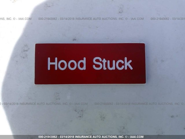 JT2BG22K310600438 - 2001 TOYOTA CAMRY CE/LE/XLE 白色 照片 10