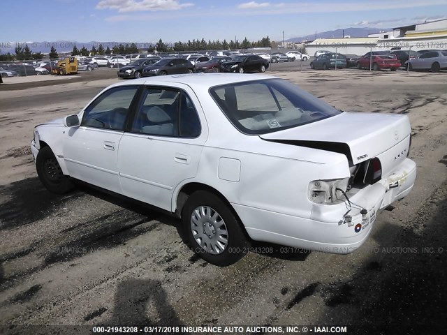 4T1BG12K4TU708284 - 1996 TOYOTA CAMRY DX/LE/XLE WHITE photo 3