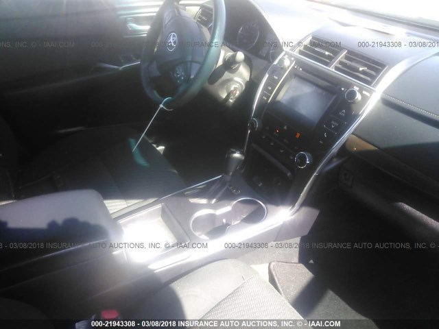 4T1BF1FK7HU444742 - 2017 TOYOTA CAMRY LE/XLE/SE/XSE BLACK photo 5