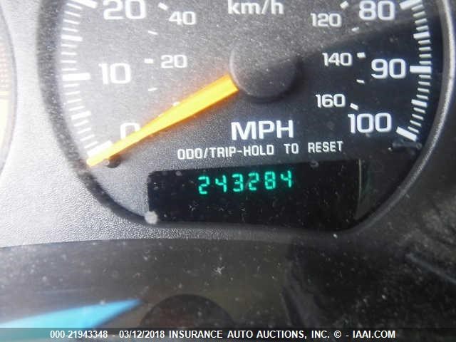 1GNDT13W0Y2100766 - 2000 CHEVROLET BLAZER GRAY photo 7