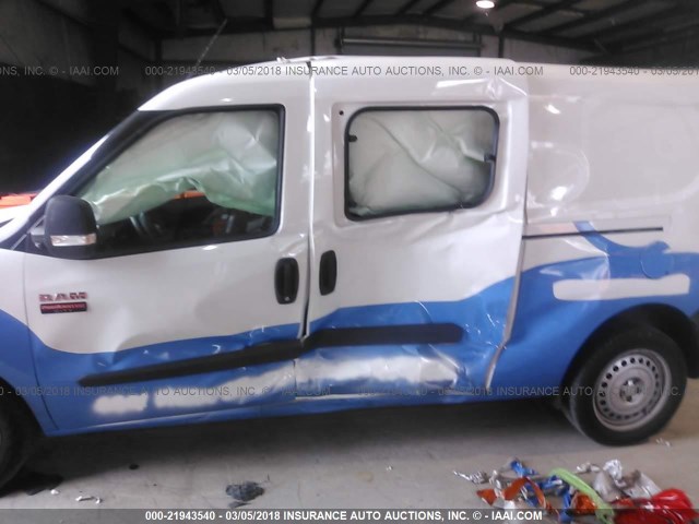 ZFBERFAT8G6B19838 - 2016 RAM PROMASTER CITY  白色 照片 6