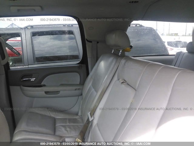 1GKFC16067R230313 - 2007 GMC YUKON XL C1500 GRAY photo 8