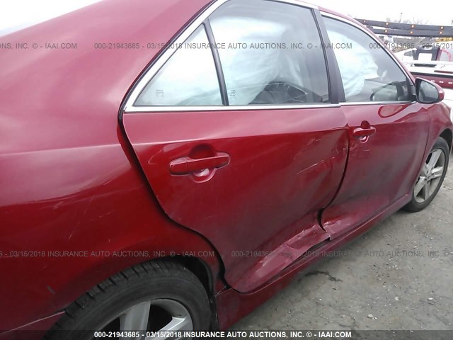 4T1BF1FK1EU800856 - 2014 TOYOTA CAMRY L/SE/LE/XLE წითელი ფოტო 6