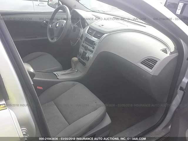 1G1ZC5E17BF206485 - 2011 CHEVROLET MALIBU 1LT 银色 照片 5