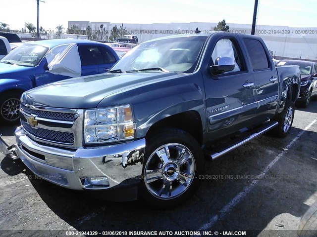 3GCPCSE02CG105410 - 2012 CHEVROLET SILVERADO C1500 LT BLUE photo 2