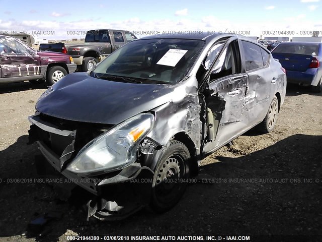 3N1CN7AP3GL845105 - 2016 NISSAN VERSA S/S PLUS/SV/SL GRAY photo 2