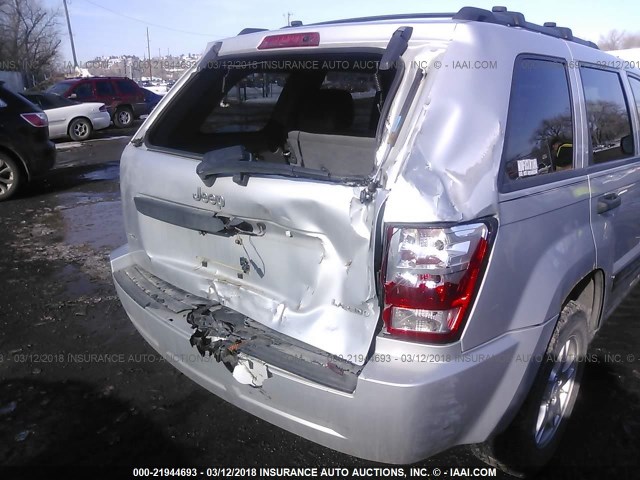 1J8HR48N45C586538 - 2005 JEEP GRAND CHEROKEE LAREDO/COLUMBIA/FREEDOM SILVER photo 6