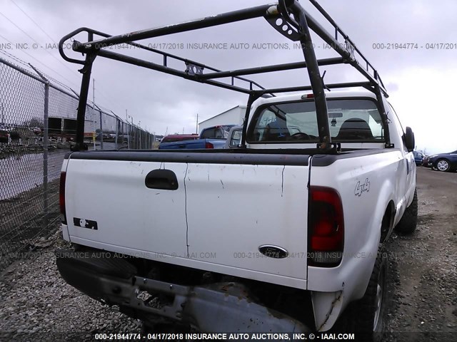 1FTWF31576EB42605 - 2006 FORD F350 SRW SUPER DUTY WHITE photo 4