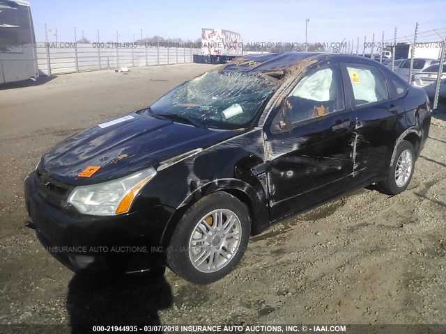 1FAHP35N28W166264 - 2008 FORD FOCUS SE/SEL/SES BLACK photo 2