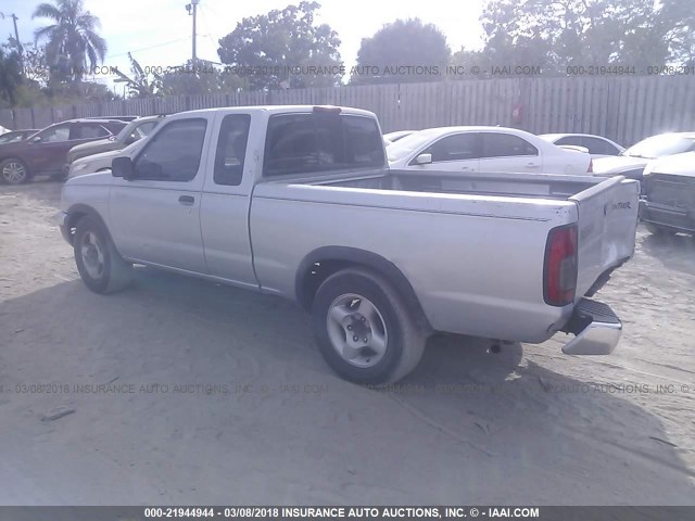 1N6DD26S9YC432846 - 2000 NISSAN FRONTIER KING CAB XE SILVER photo 3