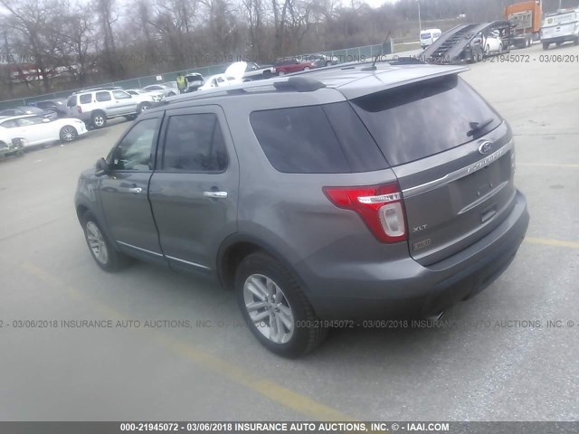 1FMHK8D8XBGA52835 - 2011 FORD EXPLORER XLT GRAY photo 3