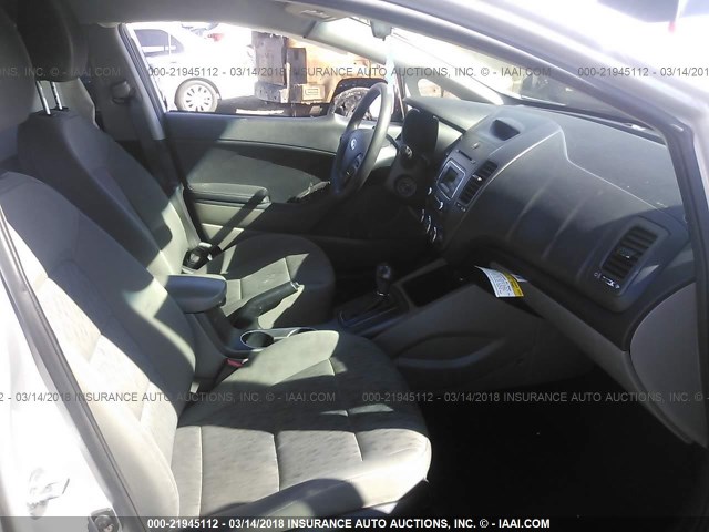 KNAFK4A66F5400572 - 2015 KIA FORTE LX SILVER photo 5